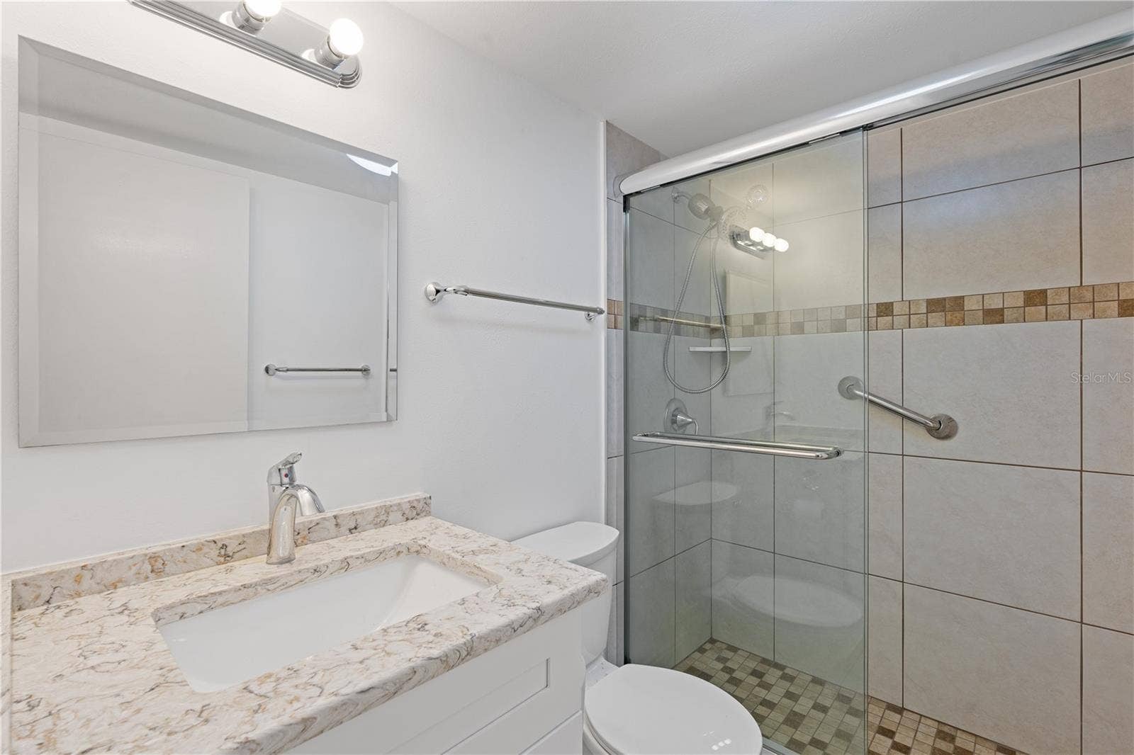 1120 N SHORE DRIVE NE, #405, St Petersburg, FL 33701 1120 N SHORE DRIVE NE, #405, St Petersburg, FL 33701