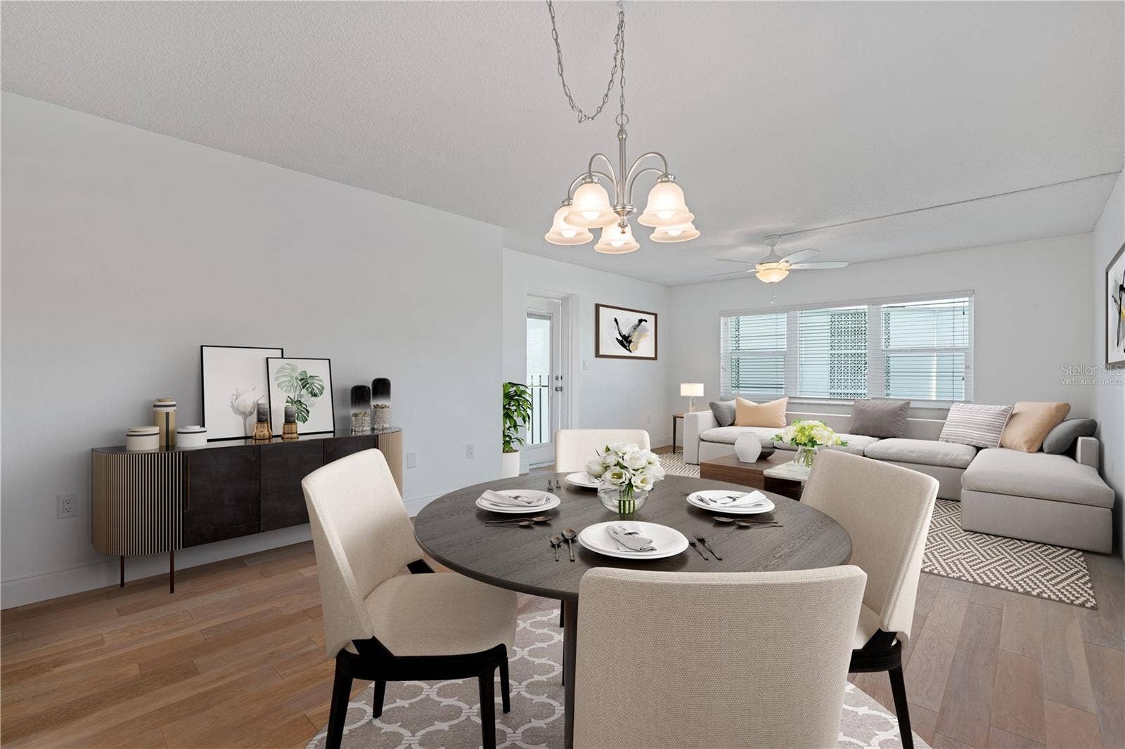 1120 N SHORE DRIVE NE, #405, St Petersburg, FL 33701 Virtually Staged