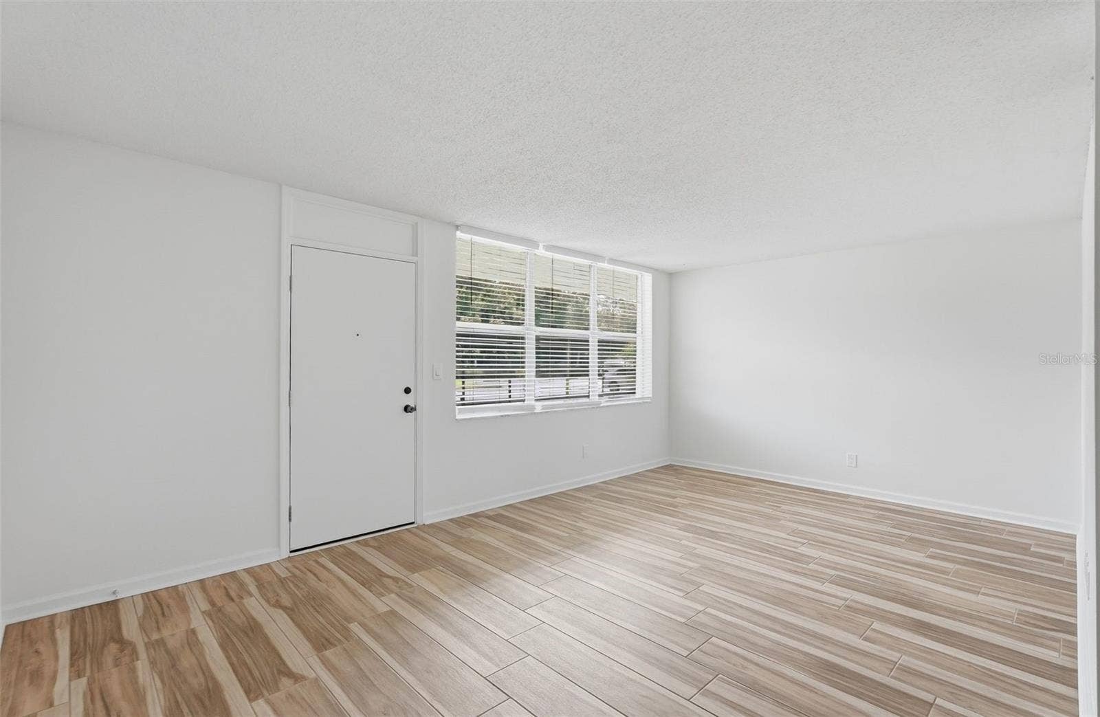 4720 LOCUST STREET NE, #120, St Petersburg, FL 33703