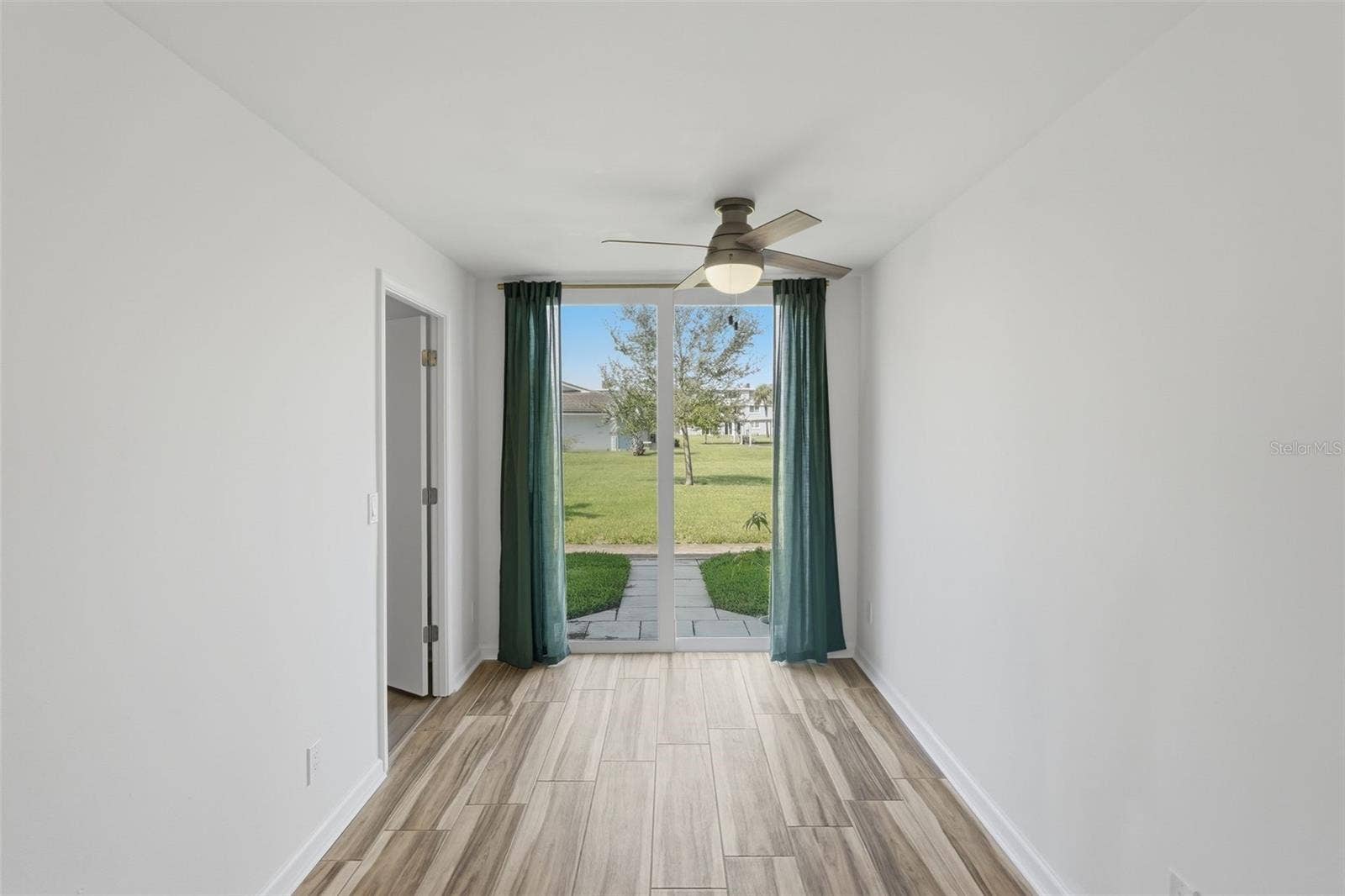 4720 LOCUST STREET NE, #120, St Petersburg, FL 33703