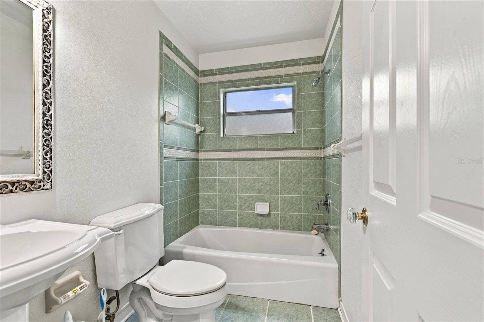 212 S BRADFORD AVENUE, Tampa, FL 33609 212 S BRADFORD AVENUE, Tampa, FL 33609