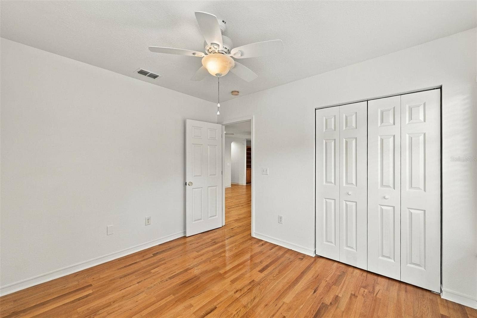 212 S BRADFORD AVENUE, Tampa, FL 33609 212 S BRADFORD AVENUE, Tampa, FL 33609