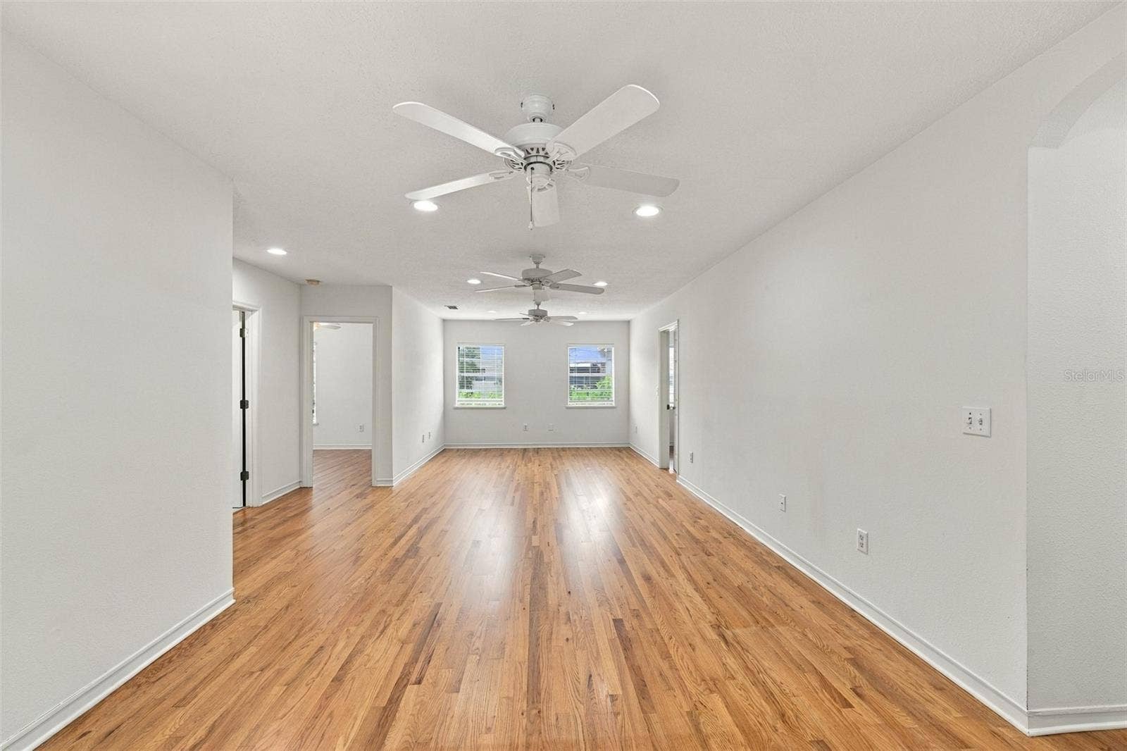 212 S BRADFORD AVENUE, Tampa, FL 33609 212 S BRADFORD AVENUE, Tampa, FL 33609