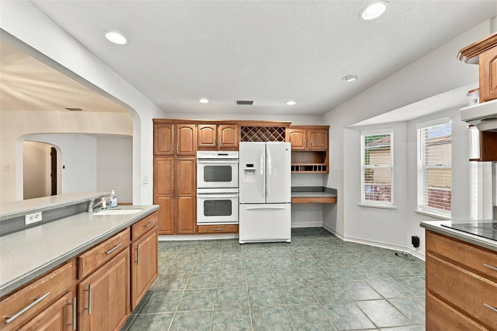 212 S BRADFORD AVENUE, Tampa, FL 33609 212 S BRADFORD AVENUE, Tampa, FL 33609