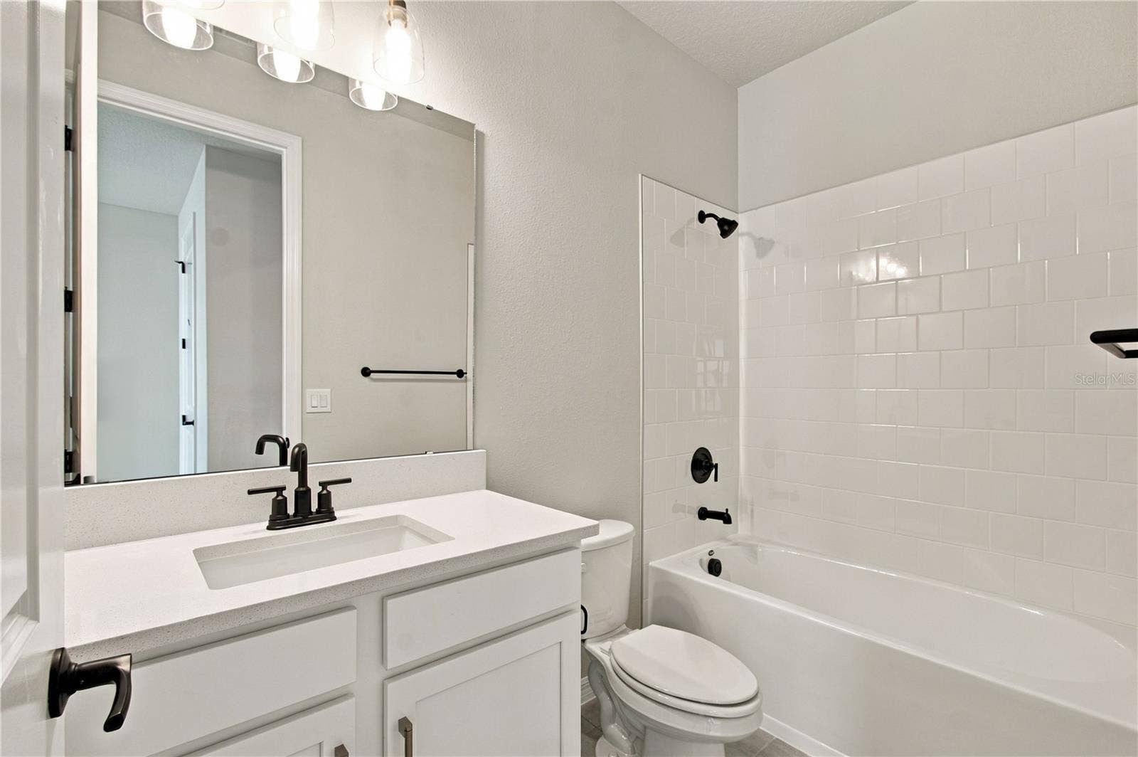 5129 CHATTAHOOCHEE BEND, St Cloud, FL 34771 Bathroom