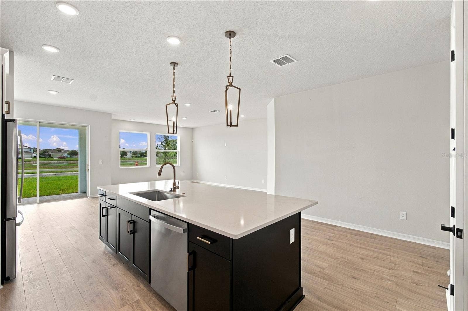 5129 CHATTAHOOCHEE BEND, St Cloud, FL 34771 Kitchen