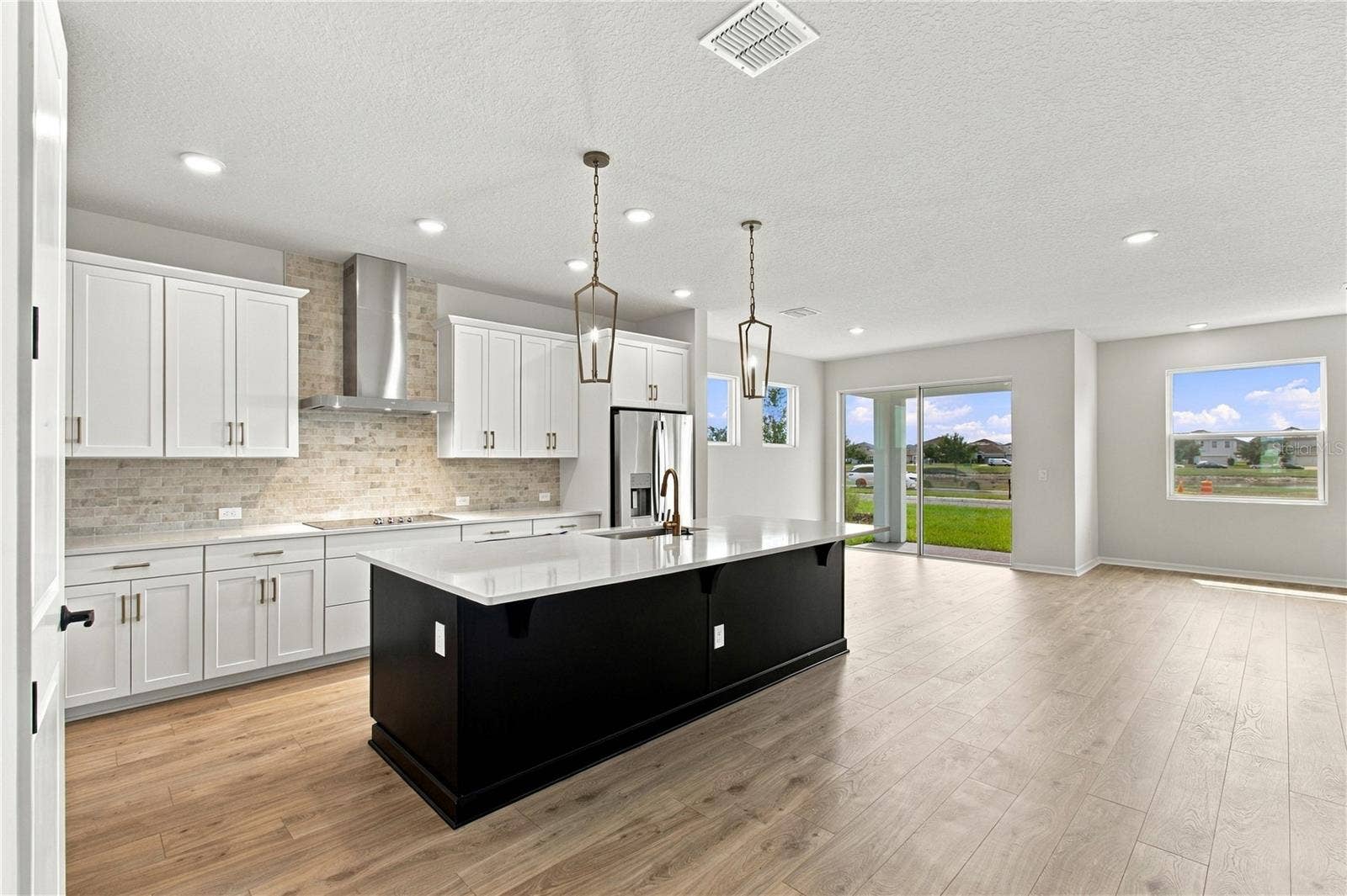 5129 CHATTAHOOCHEE BEND, St Cloud, FL 34771 Kitchen