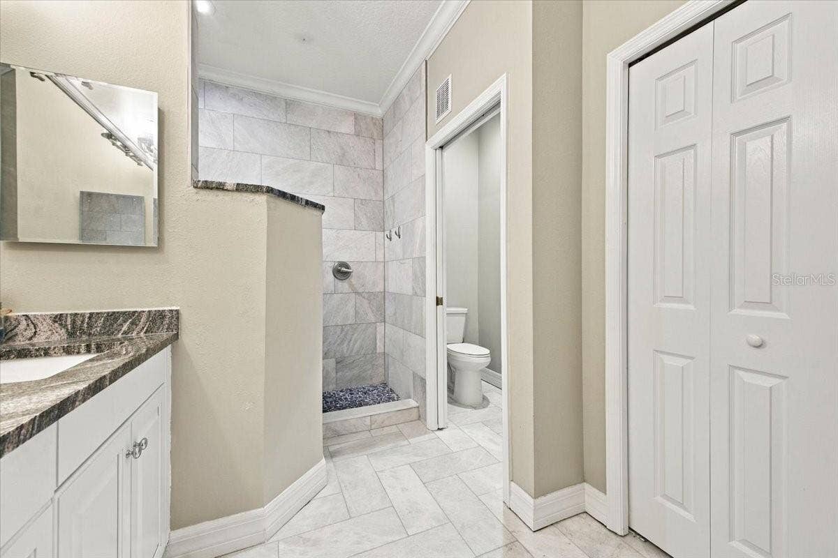 9460 DISCOVERY TERRACE, #201C, Bradenton, FL 34212 9460 DISCOVERY TERRACE, #201C, Bradenton, FL 34212