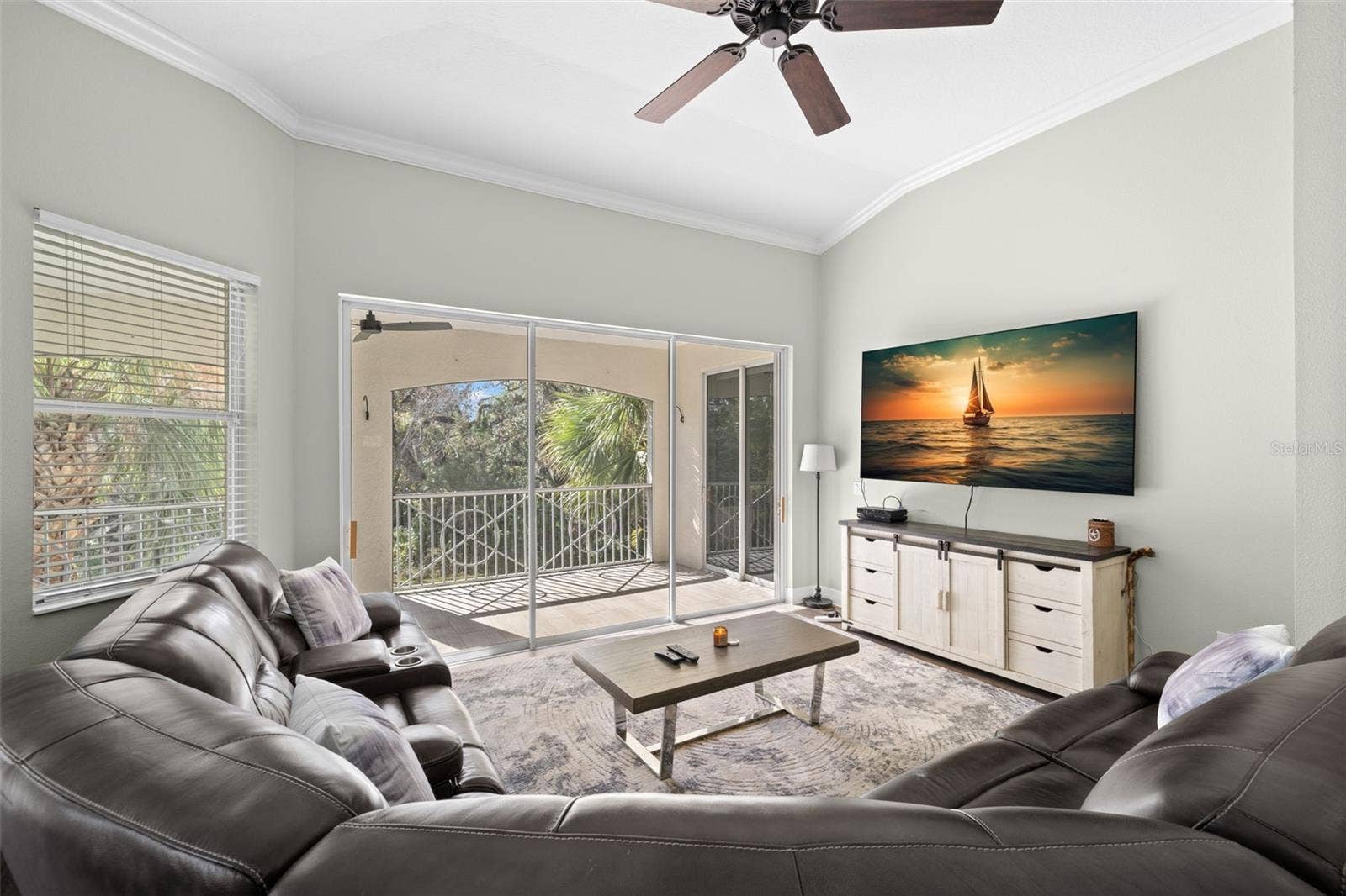 9460 DISCOVERY TERRACE, #201C, Bradenton, FL 34212 Living Room