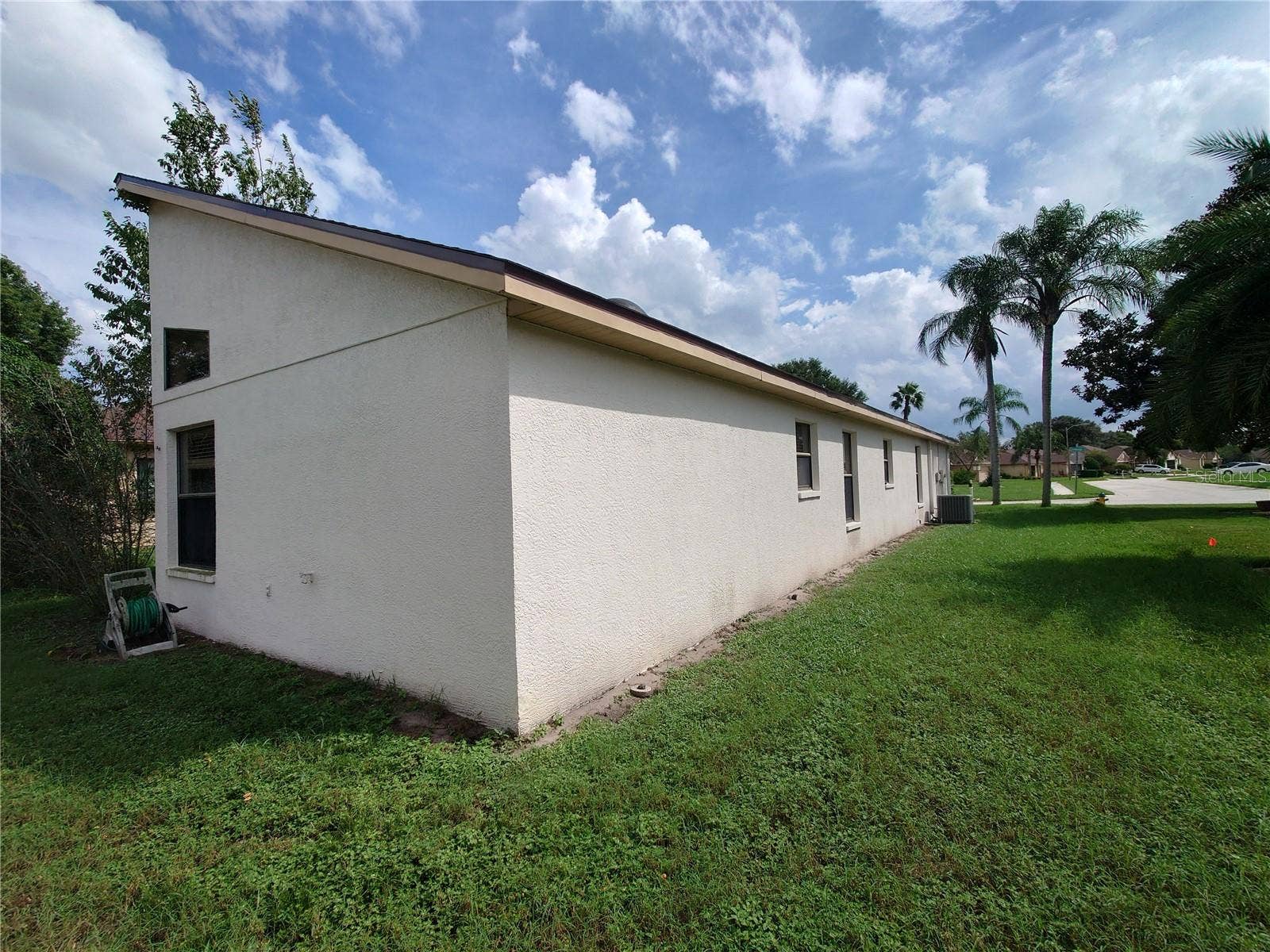 9335 CREEKSIDE COURT, Hudson, FL 34669 9335 CREEKSIDE COURT, Hudson, FL 34669