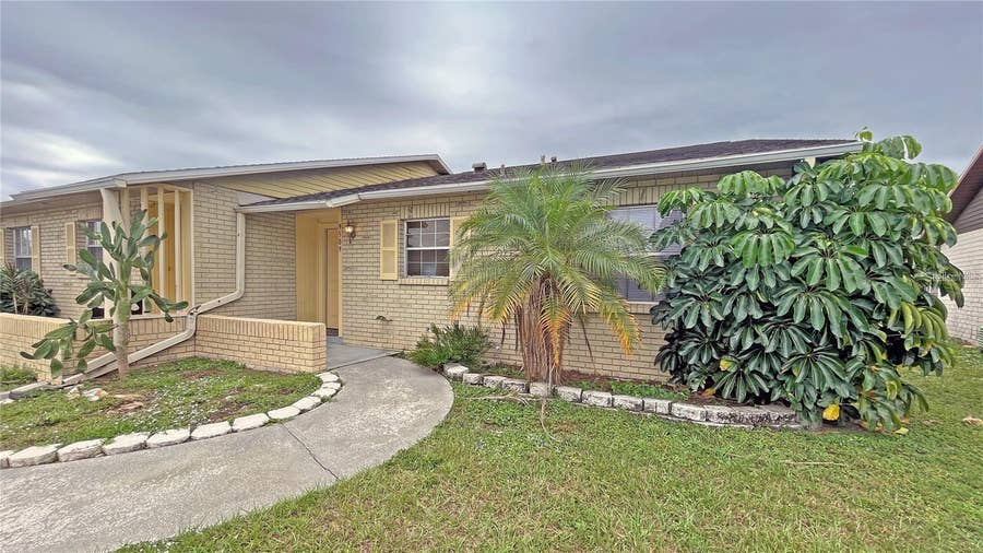 Property photo for 9509 FIELDVIEW CIRCLE, #A, Thonotosassa, FL