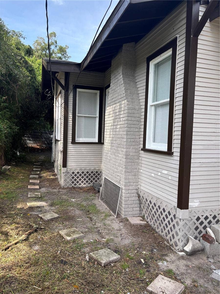 8216 N 14TH STREET STREET, Tampa, FL 33604 8216 N 14TH STREET STREET, Tampa, FL 33604