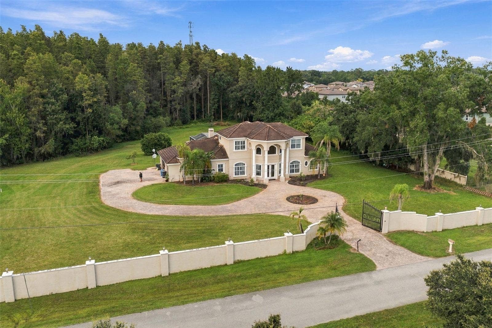 19153 GERACI ROAD, Lutz, FL 33558 19153 GERACI ROAD, Lutz, FL 33558