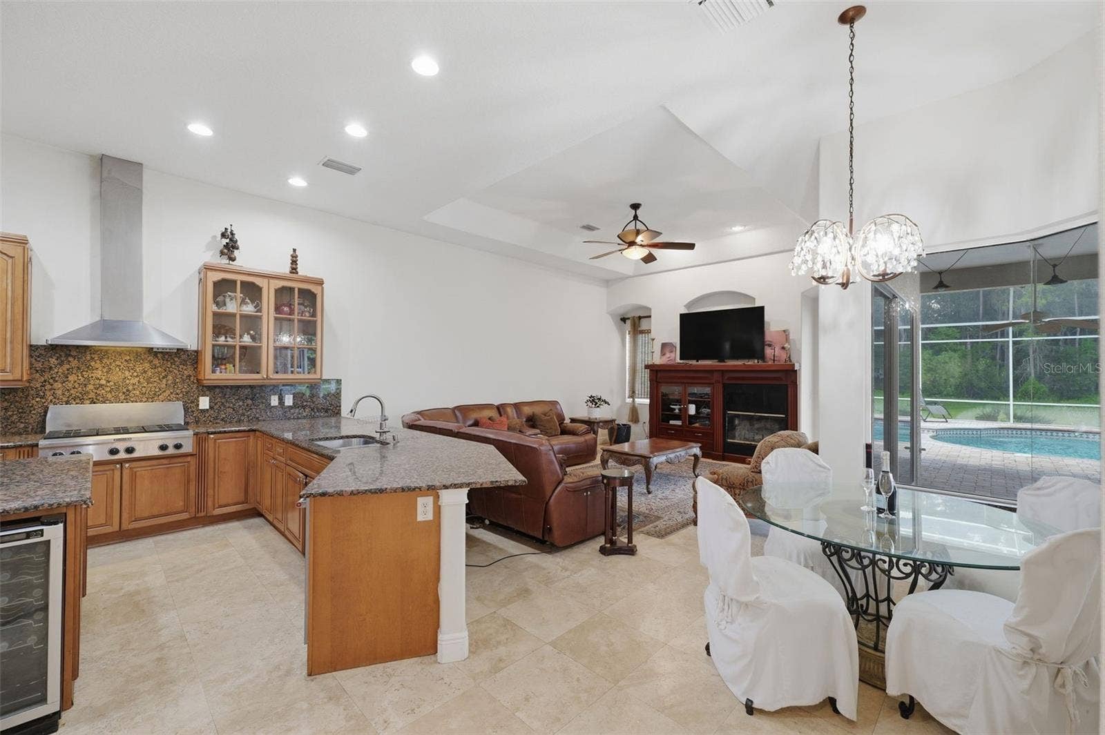 19153 GERACI ROAD, Lutz, FL 33558 19153 GERACI ROAD, Lutz, FL 33558