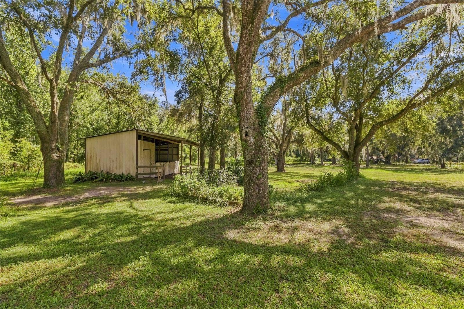6910 CHARLES HUMPHREY ROAD, Plant City, FL 33565 6910 CHARLES HUMPHREY ROAD, Plant City, FL 33565