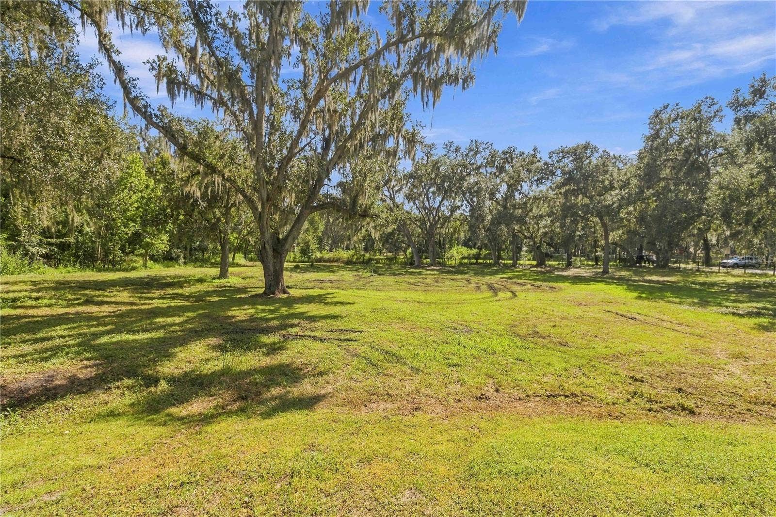 6910 CHARLES HUMPHREY ROAD, Plant City, FL 33565 6910 CHARLES HUMPHREY ROAD, Plant City, FL 33565