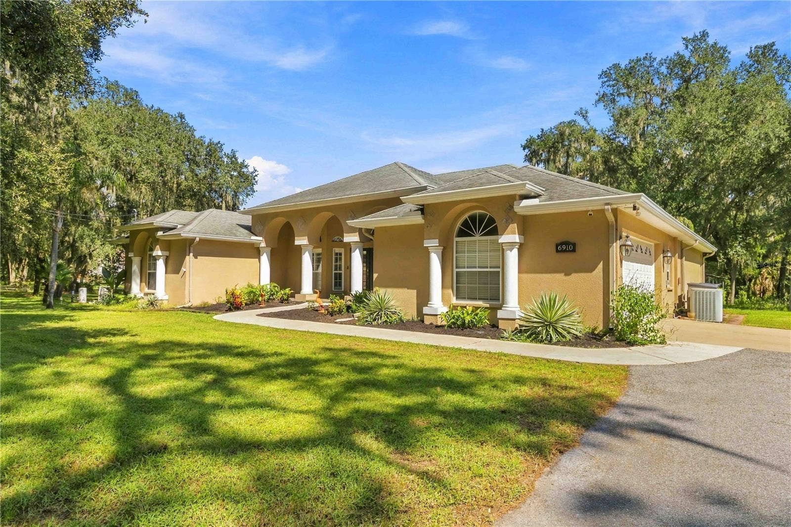 6910 CHARLES HUMPHREY ROAD, Plant City, FL 33565 6910 CHARLES HUMPHREY ROAD, Plant City, FL 33565