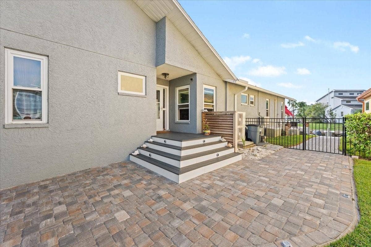 6345 FJORD WAY, New Port Richey, FL 34652