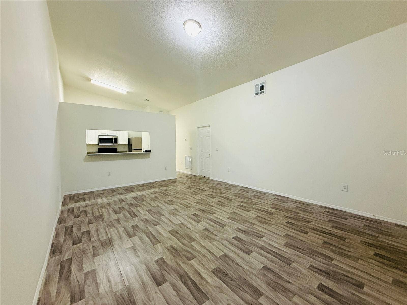 8507 N HYALEAH ROAD, Tampa, FL 33617 8507 N HYALEAH ROAD, Tampa, FL 33617