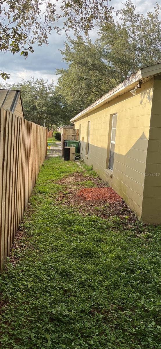 8507 N HYALEAH ROAD, Tampa, FL 33617 8507 N HYALEAH ROAD, Tampa, FL 33617