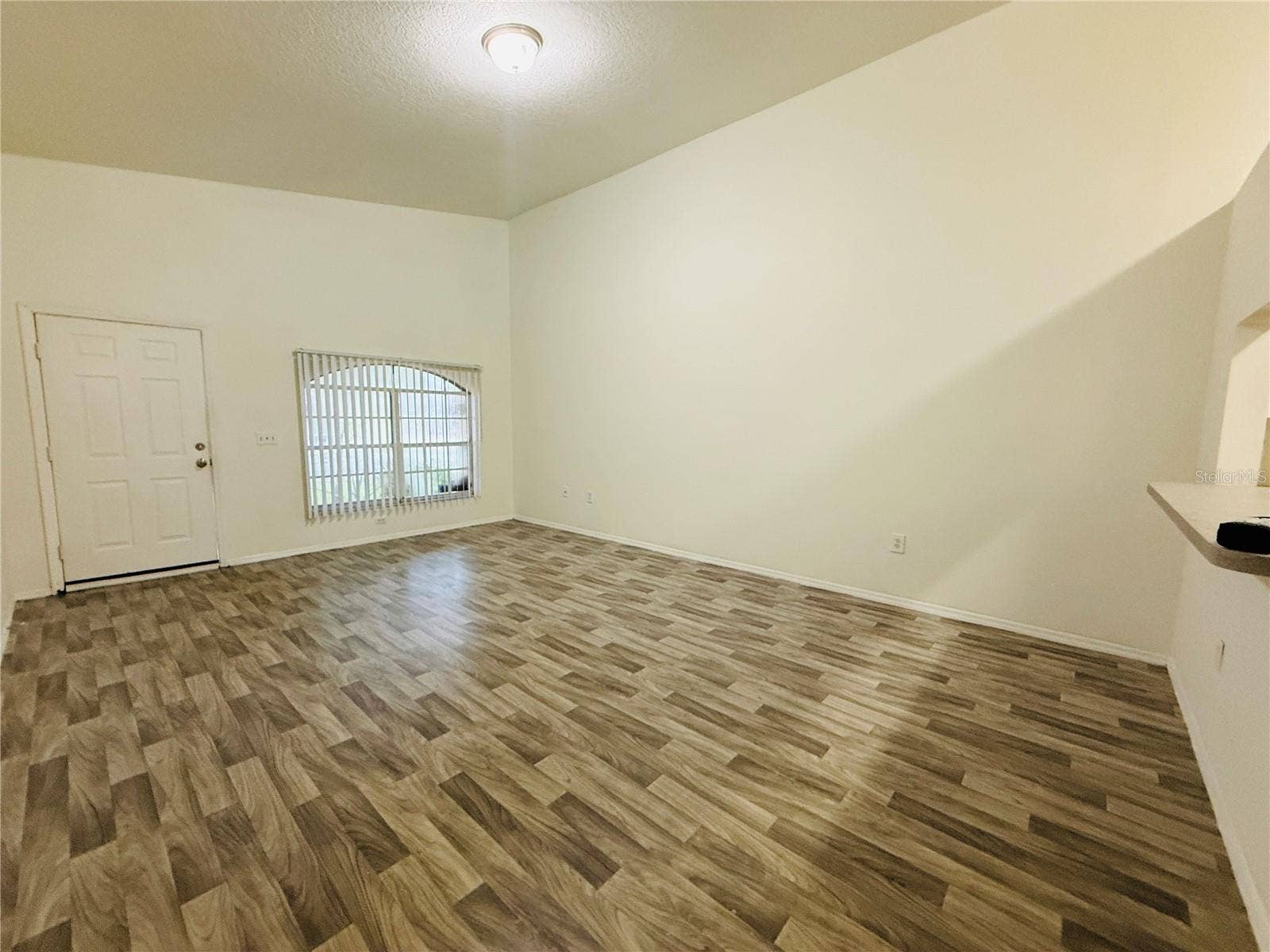 8507 N HYALEAH ROAD, Tampa, FL 33617 8507 N HYALEAH ROAD, Tampa, FL 33617