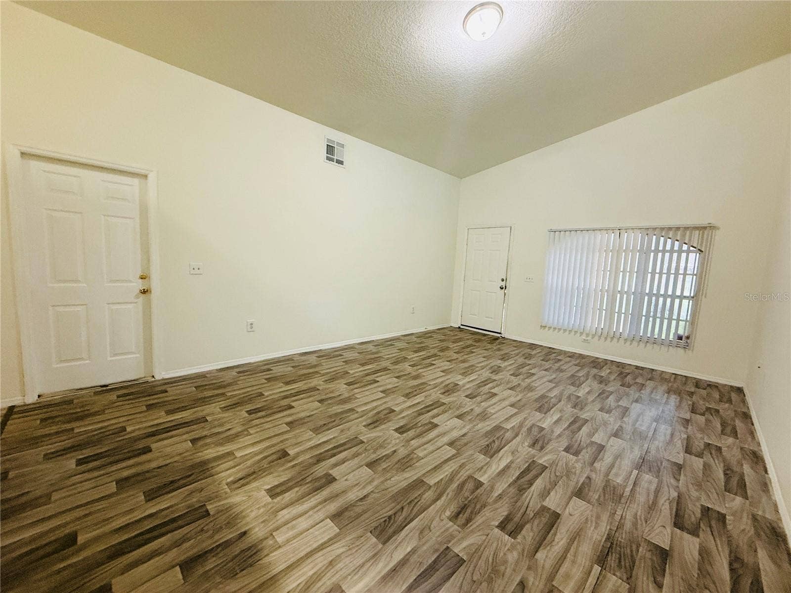 8507 N HYALEAH ROAD, Tampa, FL 33617 8507 N HYALEAH ROAD, Tampa, FL 33617