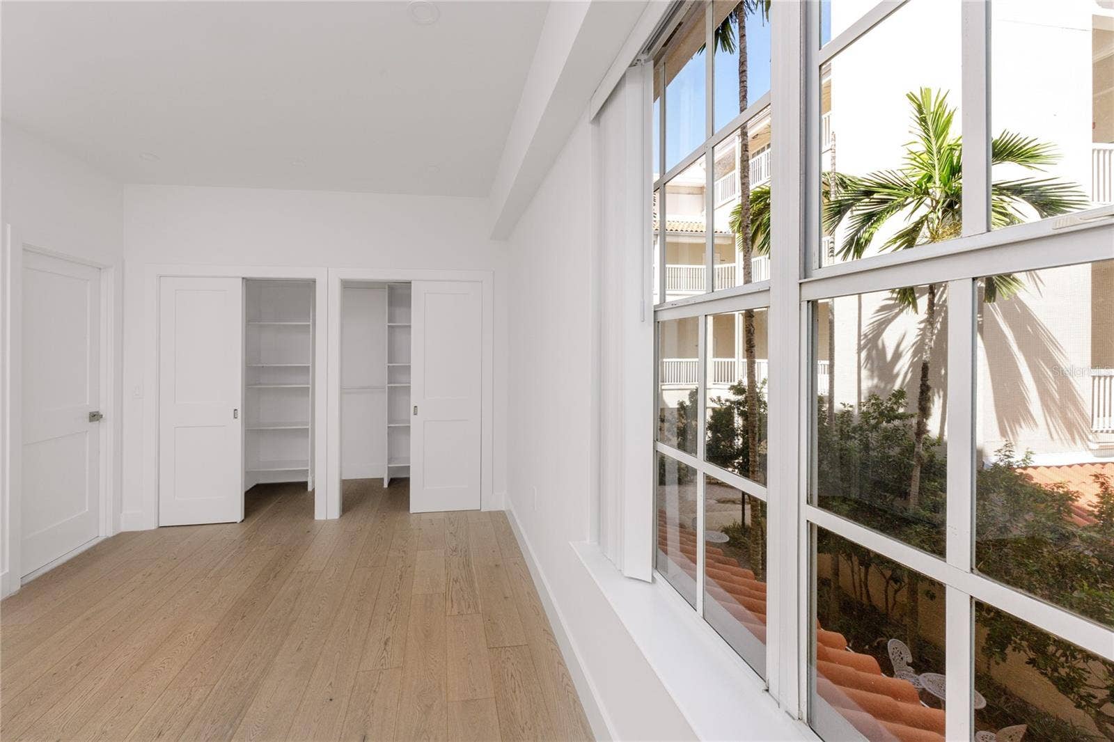 701 MIRROR LAKE DRIVE N, #206, St Petersburg, FL 33701 701 MIRROR LAKE DRIVE N, #206, St Petersburg, FL 33701