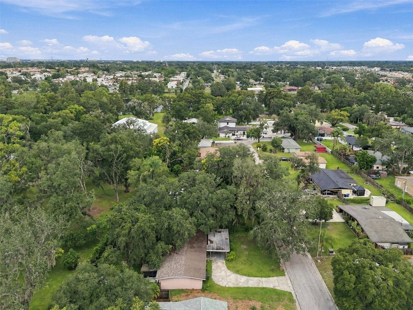 8010 SHARON DRIVE, Tampa, FL 33617
