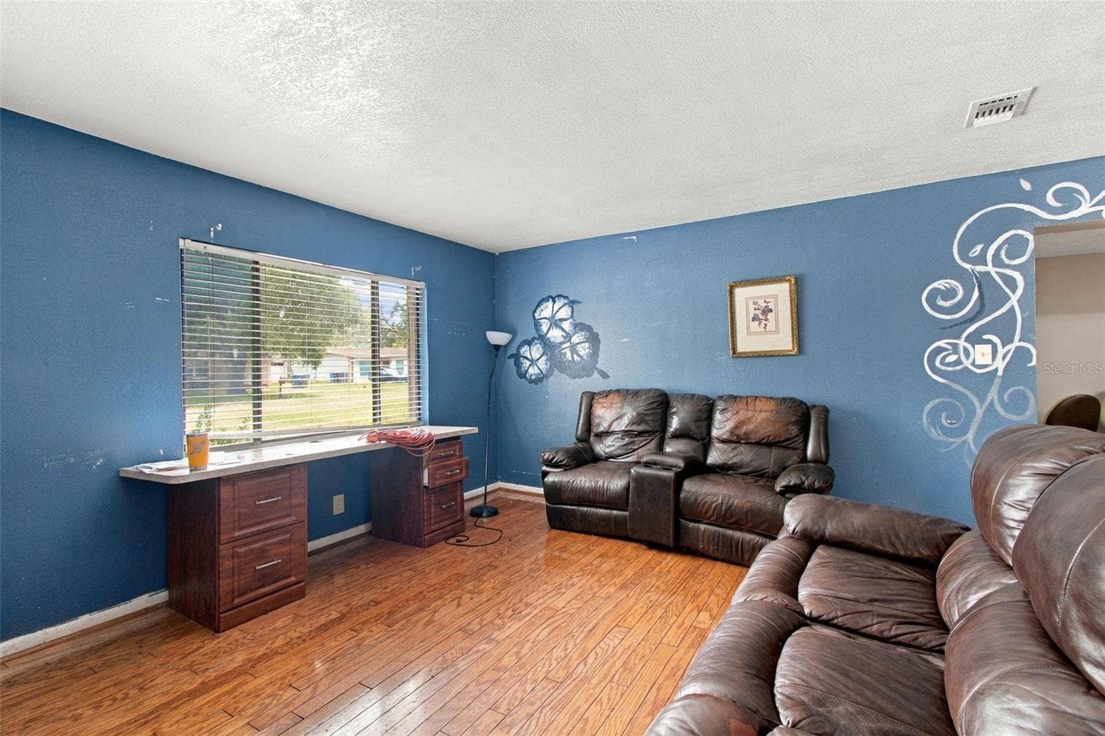 8010 SHARON DRIVE, Tampa, FL 33617