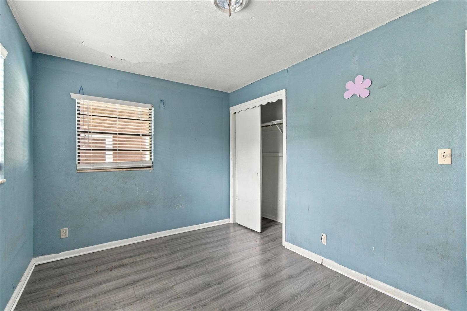 8010 SHARON DRIVE, Tampa, FL 33617