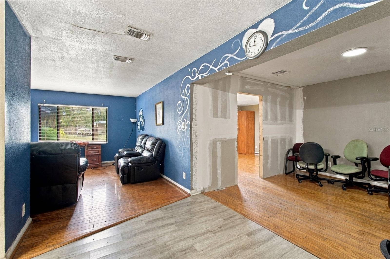 8010 SHARON DRIVE, Tampa, FL 33617