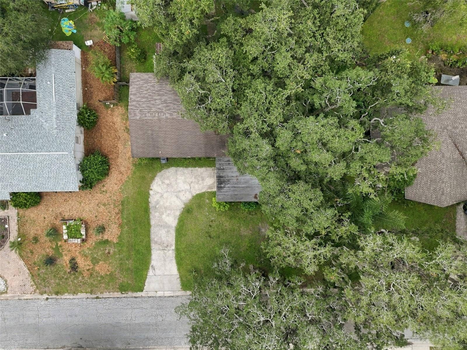 8010 SHARON DRIVE, Tampa, FL 33617