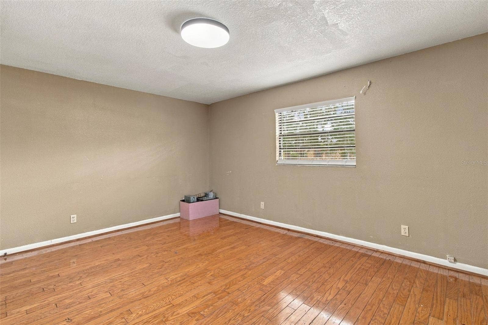 8010 SHARON DRIVE, Tampa, FL 33617