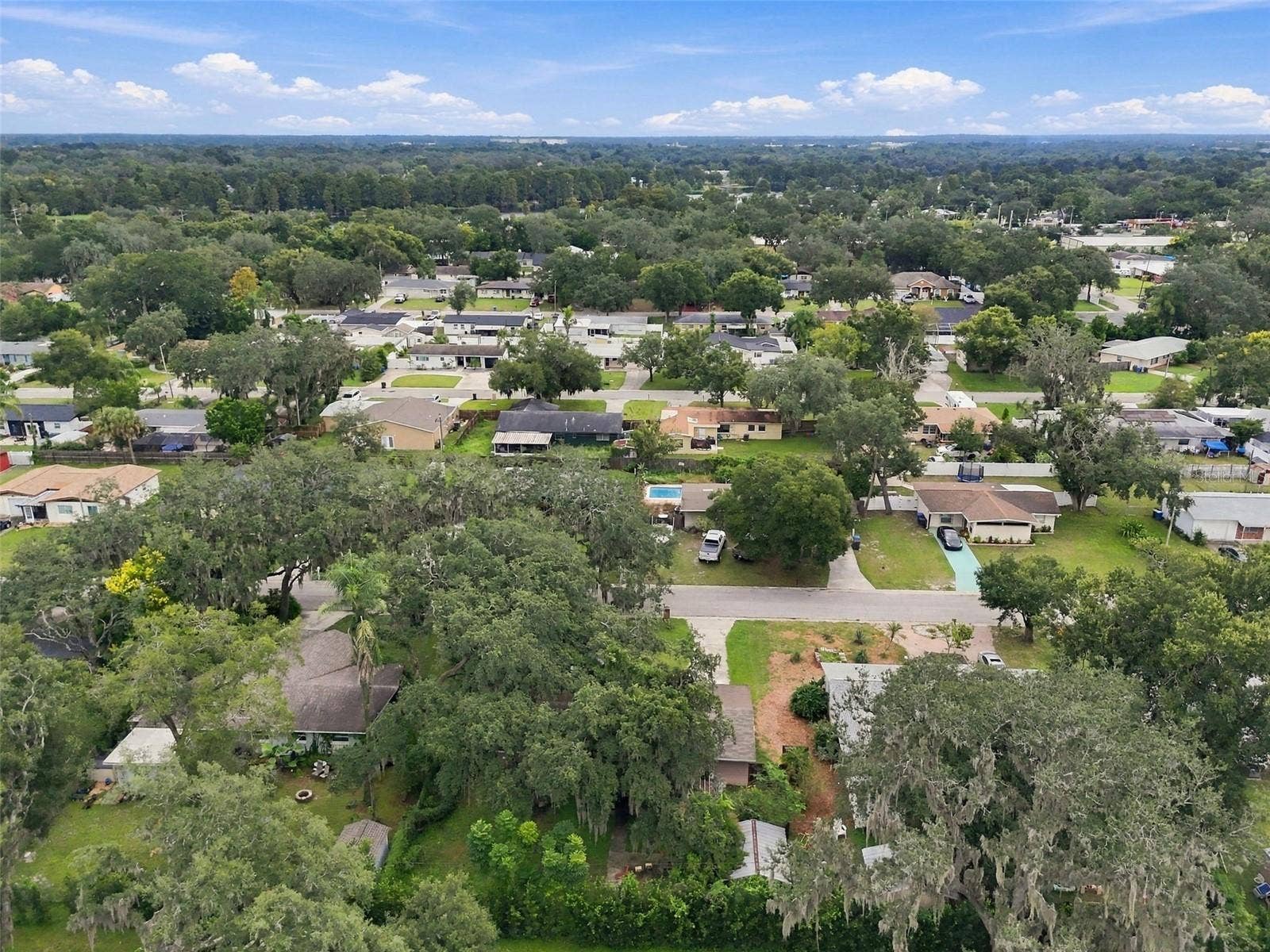 8010 SHARON DRIVE, Tampa, FL 33617