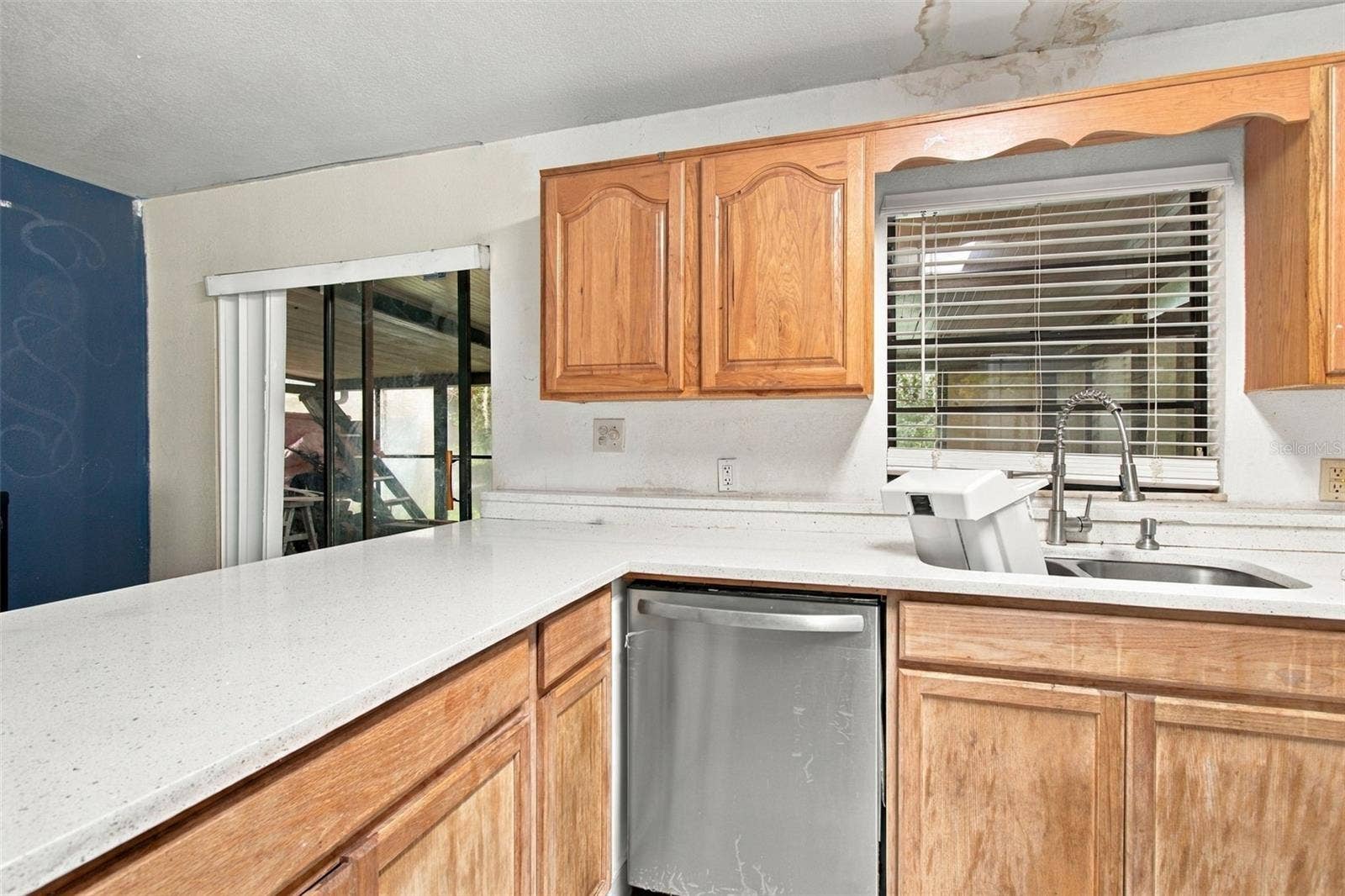 8010 SHARON DRIVE, Tampa, FL 33617