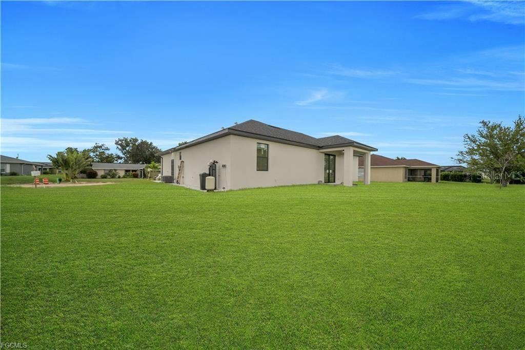 1909 NE 19TH PL, Cape Coral, FL 33909