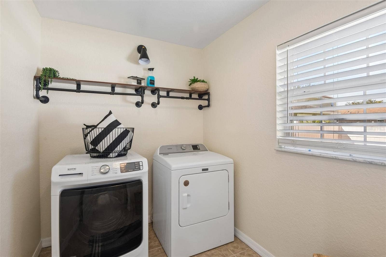 1866 BETTY LANE, Clearwater, FL 33755
