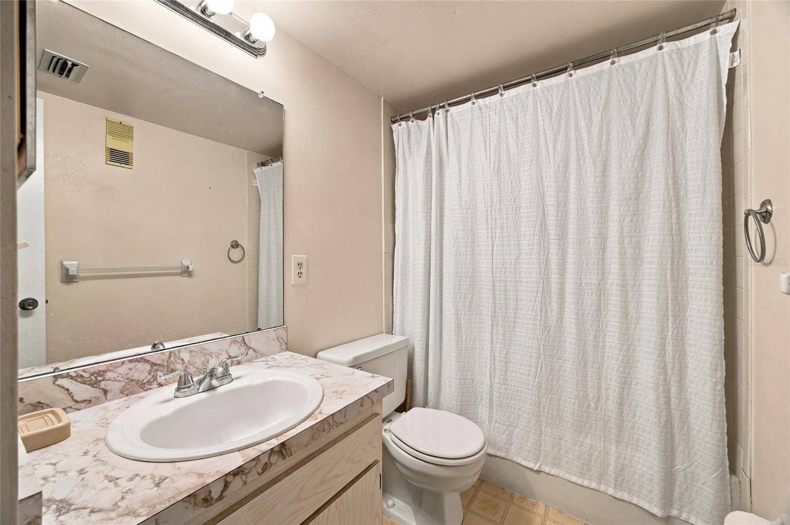 7700 92ND STREET, #210, Seminole, FL 33777 7700 92ND STREET, #210, Seminole, FL 33777