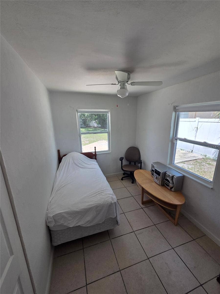 8205 48TH AVENUE N, St Petersburg, FL 33709