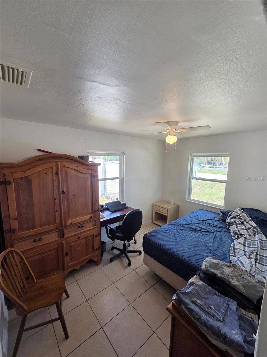 8205 48TH AVENUE N, St Petersburg, FL 33709