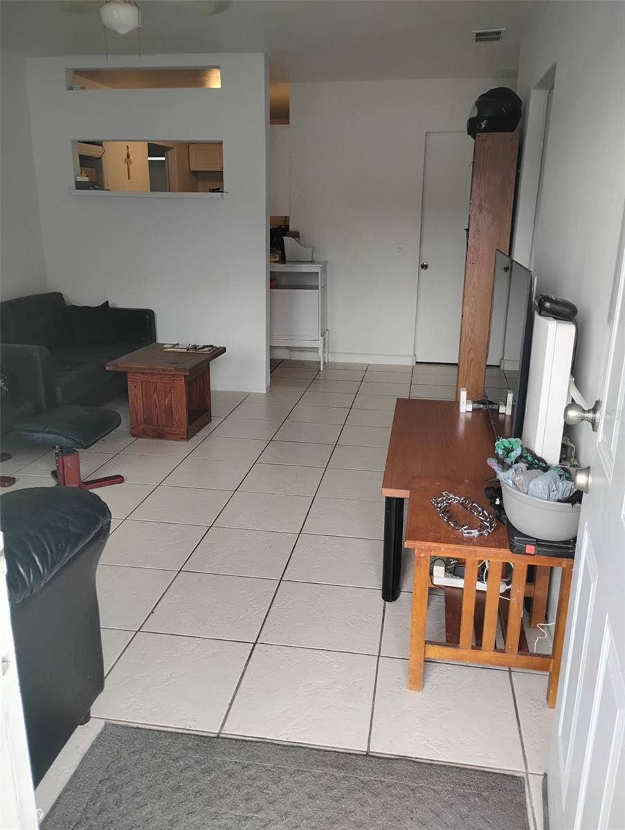 8205 48TH AVENUE N, St Petersburg, FL 33709