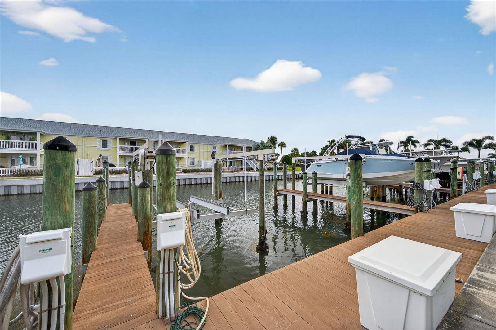 4924 BEACH DRIVE SE, #F, St Petersburg, FL 33705