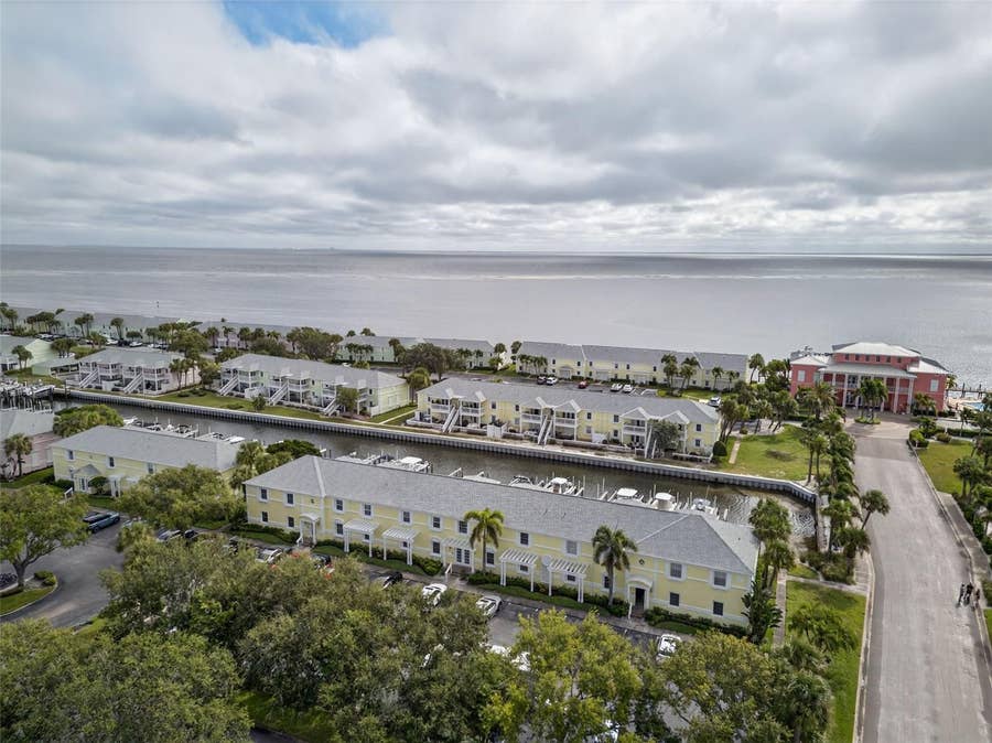Property photo for 4924 BEACH DRIVE SE, #F, St Petersburg, FL