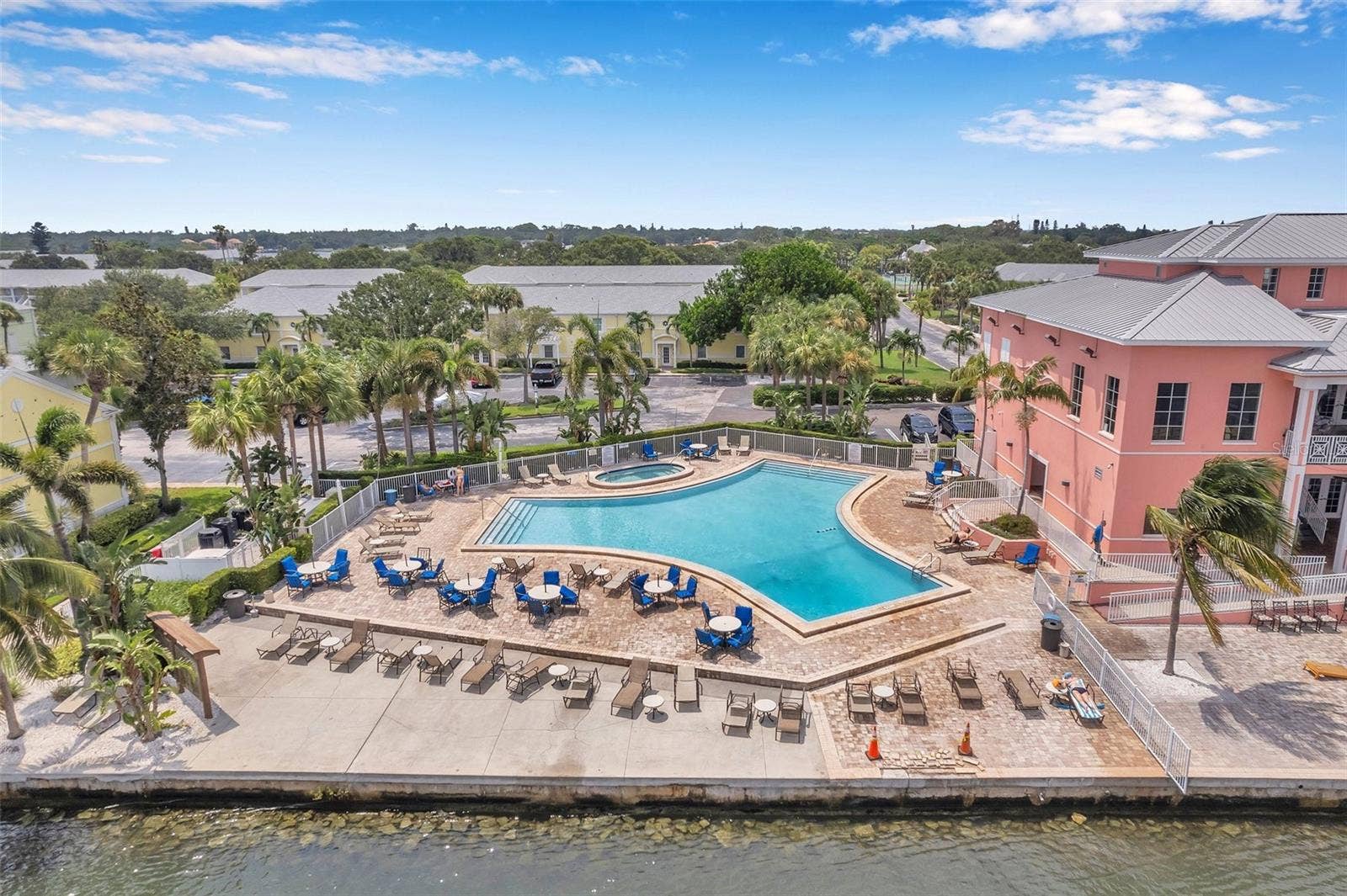 4924 BEACH DRIVE SE, #F, St Petersburg, FL 33705