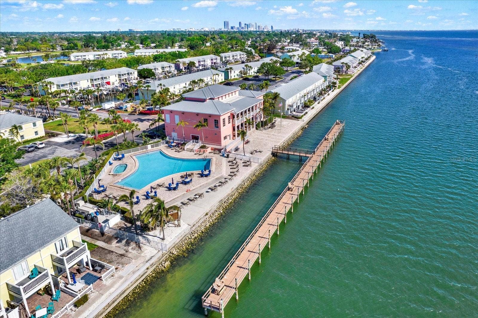 4924 BEACH DRIVE SE, #F, St Petersburg, FL 33705