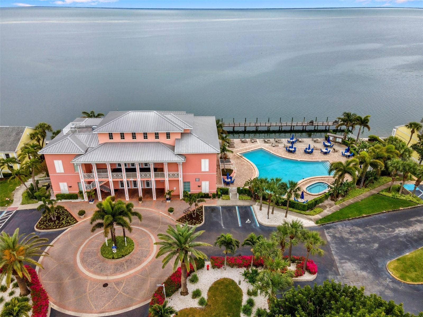 4924 BEACH DRIVE SE, #F, St Petersburg, FL 33705