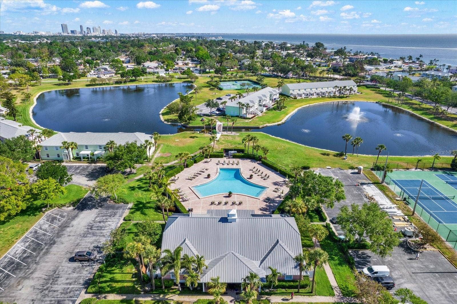 4924 BEACH DRIVE SE, #F, St Petersburg, FL 33705