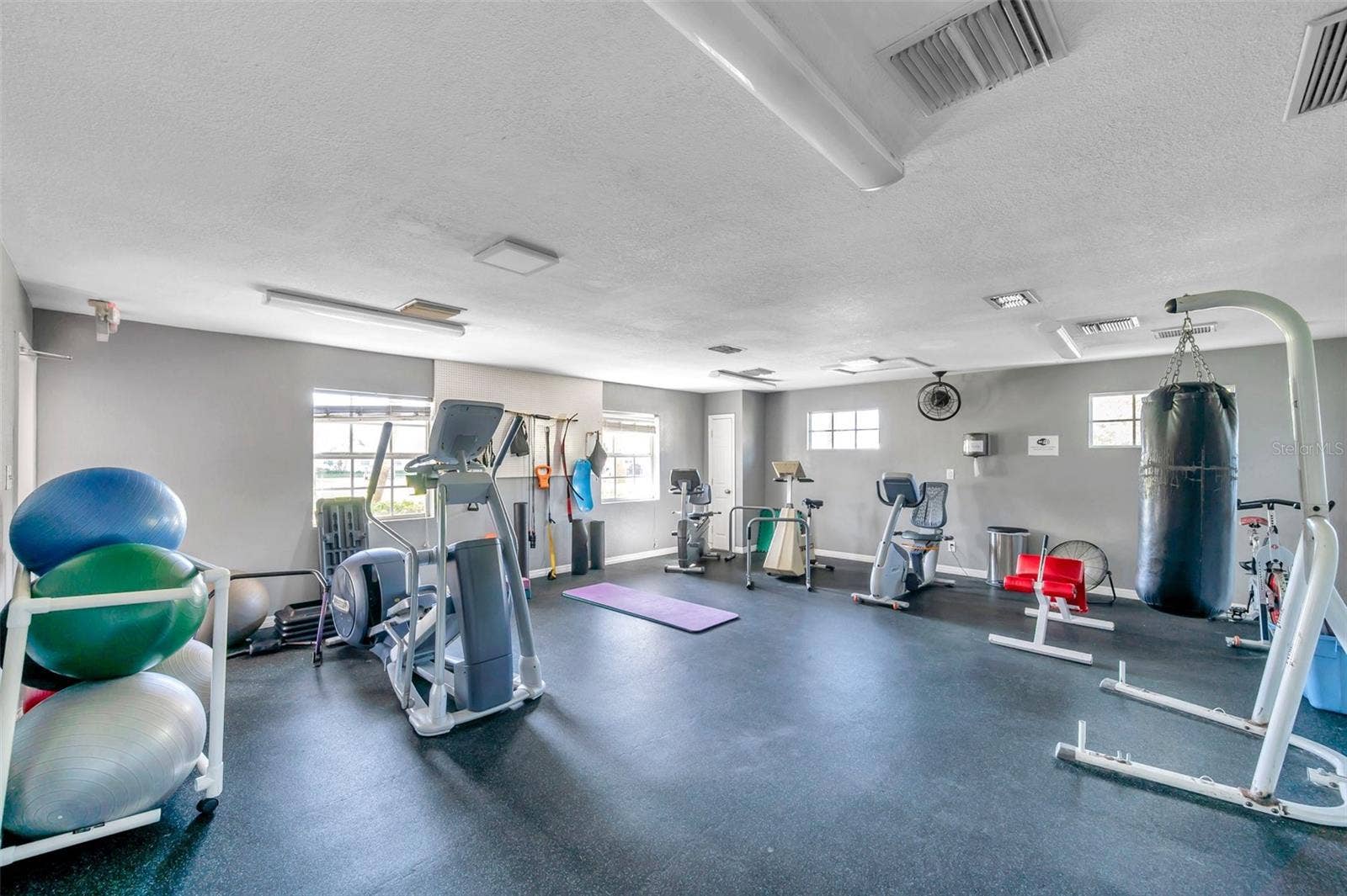 4924 BEACH DRIVE SE, #F, St Petersburg, FL 33705