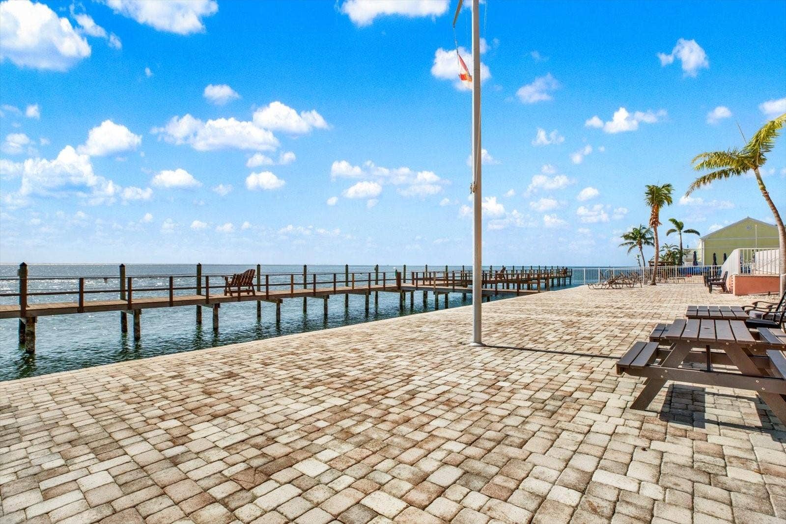 4924 BEACH DRIVE SE, #F, St Petersburg, FL 33705
