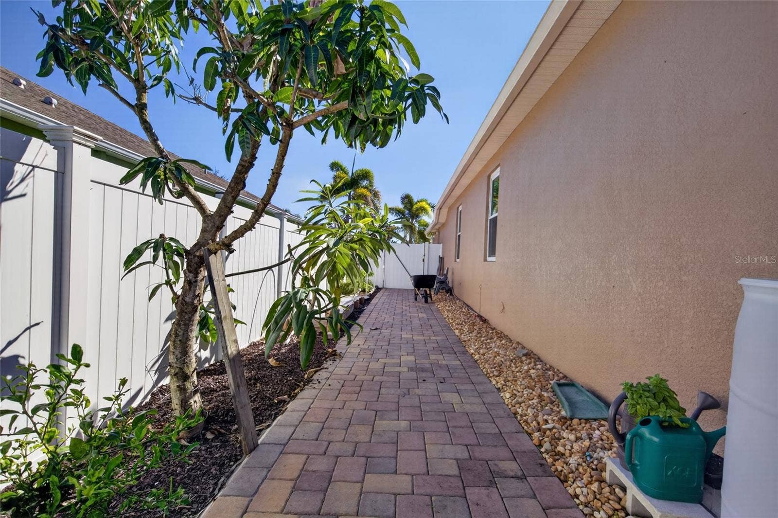 13113 GRAHAM YARDEN DRIVE, Riverview, FL 33579 Garden Area